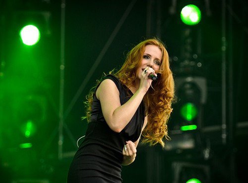 Fotos de Simone Simons Tumblr_ljqdw3rZtl1qduy3bo1_500