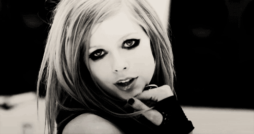 #Avril Ramona Lavigne. (TERMINADA) Tumblr_llj76d9nHJ1qe0kcno1_500