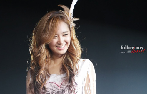 [PICS][GIFS][21-08-2011] Kwon Yuri - Người tôi yêu nhất Tumblr_lppr25ogRt1qhqqpmo3_500