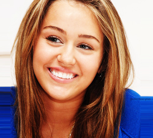 Miley Cyrus - Page 33 Tumblr_lpvh5ecjPZ1r1ya5oo1_500