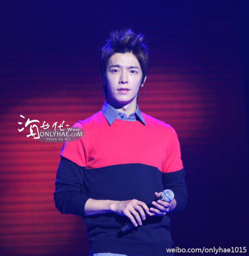 Donghae [동해] - Page 10 Tumblr_lq2ls358pr1qa7tfso1_500