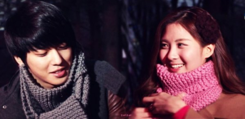 [PICS][GIFS][24-08-2011] YongSeo tình tứ - Khoai lang couple Tumblr_lqesaa0NKN1r0k5kko1_500