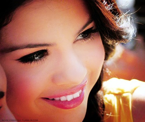 Selena Gomez[2] - Page 13 Tumblr_lqst49wDvO1r20hsdo1_500