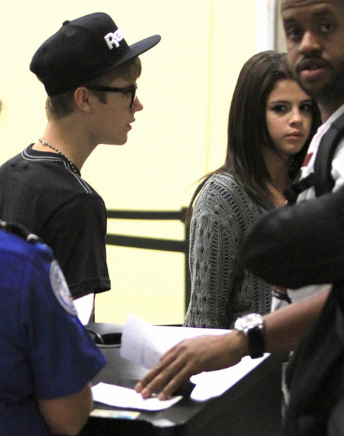 Justin Bieber and Selena Gomez - Page 13 Tumblr_lroj7igq2E1qa6i1co1_500