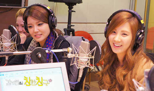 [VID/PICS] SNSD @ ChinChin Radio Tumblr_ltrn6mLjQf1qaac20o2_500