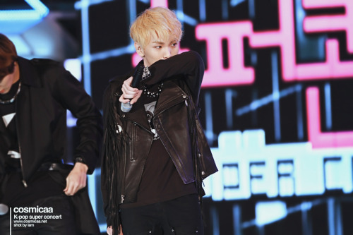 111028  Key @ 7th Busan ‘Wave Sharing Concert' Tumblr_ltu2uq37uV1r179gzo1_500