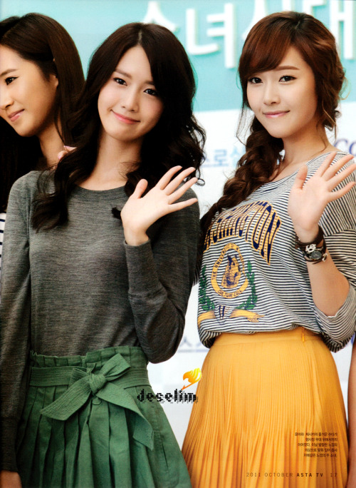 [PIC][30-10-2011] »-{♥}-»ღ°•(¯`·._.· YoonSic Fam ·._.·´¯)•ღ°»-{♥}-» °l||l° COUPLE' S CONTEST °l||l° - Page 40 Tumblr_ly5cy0WWmJ1r4vkkco1_r1_500