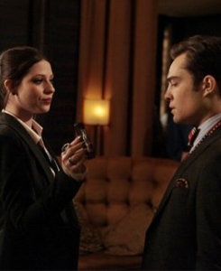 Gossip Girl - Page 33 Tumblr_lysaattia41qhaefjo1_250