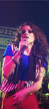 Cher Lloyd (X Factor UK) >> album "Sticks + Stones" [III] - Página 24 Tumblr_m0ycdu555N1r3fbogo1_250