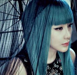 BOM (Park Bom) - Page 5 Tumblr_m1eg5c1kUS1rpv289o9_r1_250