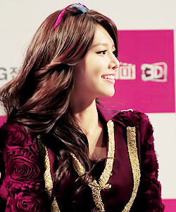  [PICS/GIF/VID]๑۩۞۩๑(¯•♥ CHOI SOO YOUNG ♥•´¯)๑۩۞۩๑ Tumblr_m1uj9vULAn1qc703vo1_250