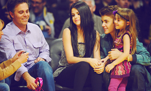 Justin Bieber and Selena Gomez - Page 33 Tumblr_m2nxyhavZd1qd81j6o1_500