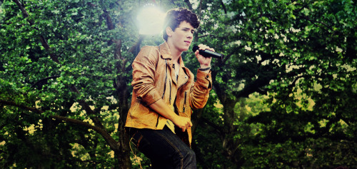 nicholas jerry jonas <3 - صفحة 2 Tumblr_ktv2d93Qo71qanrrgo1_500