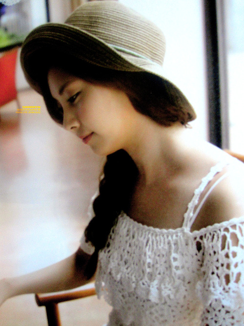 [PICS] Seohyun in Paradise in Phuket Photobook Tumblr_lgjspsKP7u1qbum2bo1_500