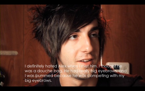 All Time Low Tumblr_lhu0l39TqK1qc1r69o1_500