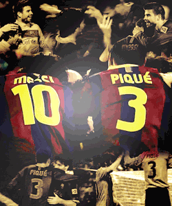 صور ♥ ♥..مُسّتَحِيِل أَتّخًيَـلٍ الدِنّيَآا بَلـآكٍ ..FC Barcelona ♥ ♥ Tumblr_lhyaepdBnj1qdmm6jo1_250