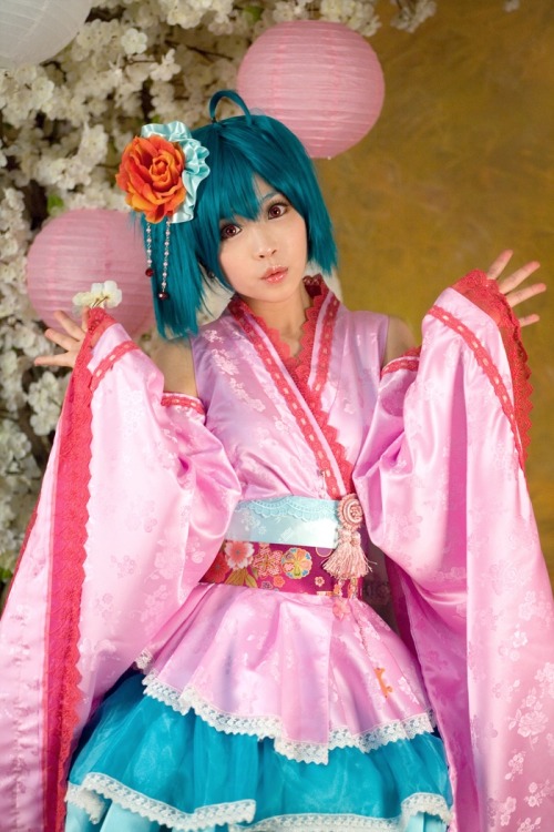 Macross Frontier cosplay Tumblr_ln2j17KUYm1qbo448o1_500