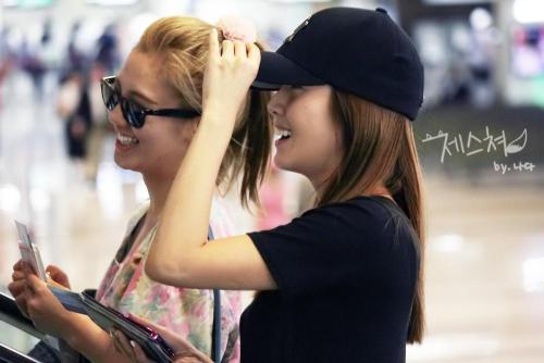 [PIC/GIF][13-07-2011] HyoSic's Land - My real Couple ♪ Tumblr_lnzhbsZdO31qd5i9do1_500