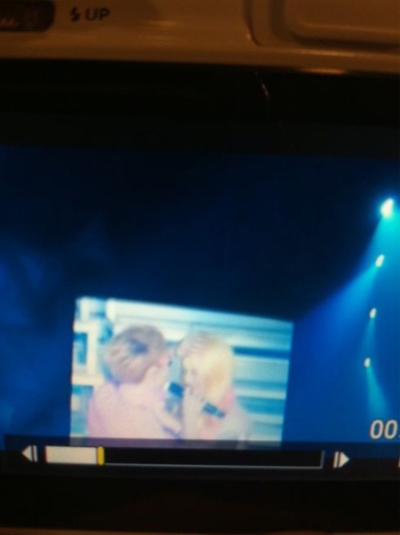 110716 SHINee First Concert in Taiwan Tumblr_lofjikUA5y1qcmopxo1_500