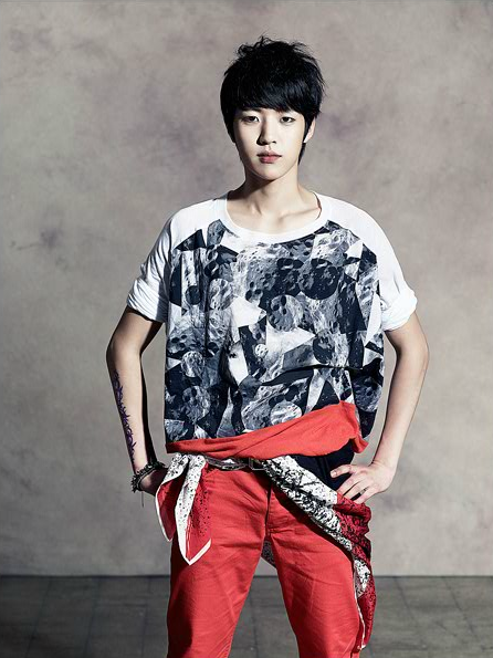 Lee SungYeol 이성열  Tumblr_lonvakQ0JU1qc32n5o1_500