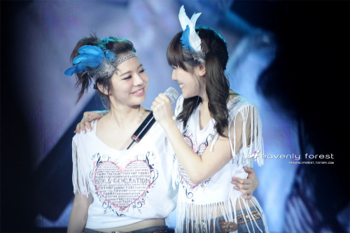 [PICS/GIFS][15-08-2011] Những hình ảnh đáng yêu của SunSica Tumblr_lpexgpPfVD1qfrjfbo1_500