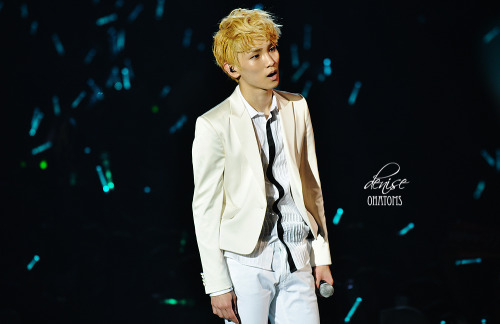 110910 SHINee @ SHINee World Concert en Singapur Tumblr_lrbd7pNSMq1qzzb83o1_500