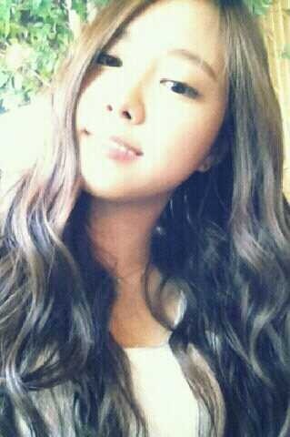 [SELCA]Tổng hợp các ảnh selca của Naeun  Tumblr_lsfdwqIpFv1qj2p6po6_400