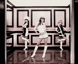 Girls' Generation (SNSD)  Tumblr_lt6cvdPMv91qenqlro1_250