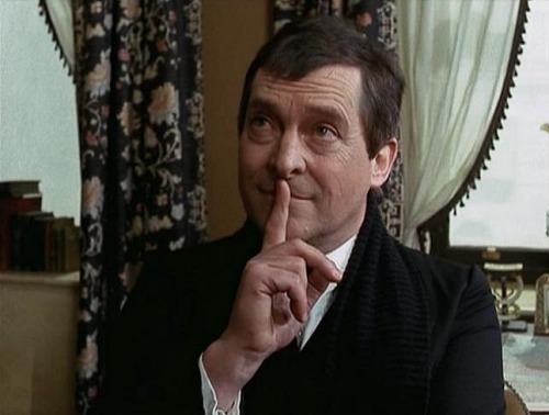 JEREMY BRETT - az igazi Sherlock Holmes - Page 9 Tumblr_lt6iywA9Aw1qfj8xoo1_500