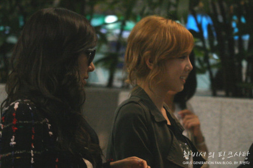 [PIC+VID+GIF][20/1/2012]∴♥∴ TaeNy ∴♥∴ Happy's Heaven ∴♥∴ Twinkle - Taeny Lấp Lánh - TaeTiSeo  ∴♥∴ - Page 11 Tumblr_ltkg2j2DHQ1qc6cb5o1_500