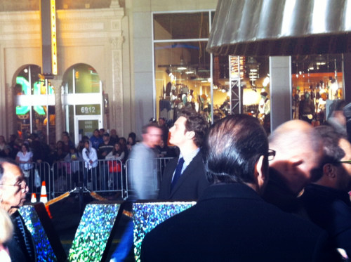 Cast en la premiere de NYE Tumblr_lvrkgrTMe81qcux13o1_500