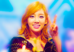 [PICS][1/1/2012]Taengoo cute  Tumblr_lx4fk8DjsE1qbzk1go4_250