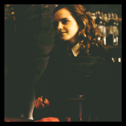 Hermione Granger - Cô mọt sách thông minh nhà Gryffindor Tumblr_lxcli1CaDA1qehc94o1_500