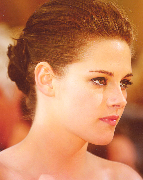 Kristen Stewart - Page 19 Tumblr_lzz4uuIkzj1qeyqjwo1_500