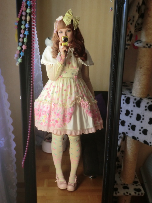 Sweet Lolita OTT - Page 2 Tumblr_m000nxN2SD1qhoeelo1_500