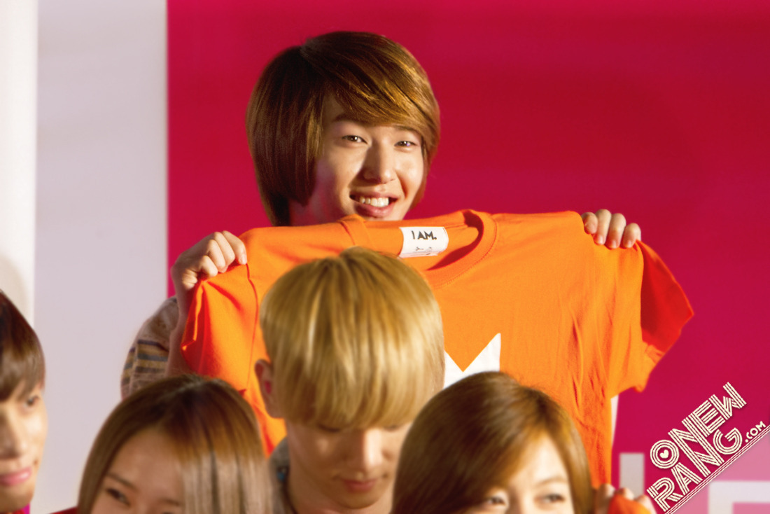 120430 Onew @ SMTOWN ‘I AM’ Movie Showcase  Tumblr_m3csaypF2L1r8fs1io4_1280