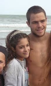 Tini de novia con Peter Lanzani - Página 3 FOTO