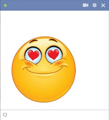 مجموعة من أسمايلات الفيس بوك كبيرة الحجم Facebook-romantic-smiley-with-heart-eyes