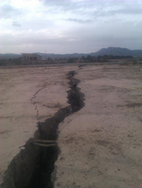 Une fissure gigantesque s'ouvre dans le sud de l'Espagne! 5