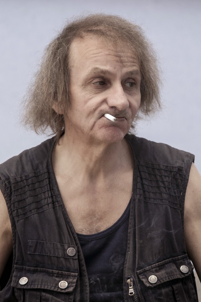 Vous lisez quoi en ce moment? - Page 12 Michel-Houellebecq-presente-L-enlevement-de-Michel-Houellebecq-a-Madrid-le-22-aout-2014_portrait_w858