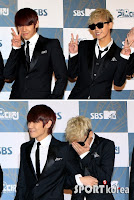 [Fotos] MBLAQ @ SBS Gayo Daejun (Alfombra Roja) 20111229190541478