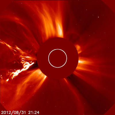 Space Weather Forecasts - EL MAS COMPLETO SEGUIMIENTO del ESTADO del SOL , la MAGNETOSFERA , SUCESOS ASTRONÓMICOS Y ANOMALÍAS CLIMÁTICAS . 20120831_2124_c2_512