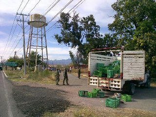 Mueren 8 civiles en ataques en Michoacán 164661_612165738813465_1359075930_n