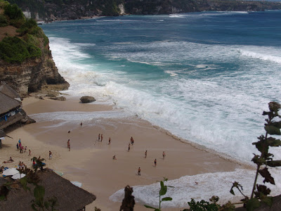 Daftar Tempat Wisata di Bali Pantai_Dream_Land