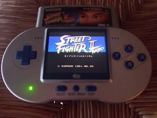 [SNES] Comparatif - Reviews des consoles portables SNES Pokefamidx_jeu