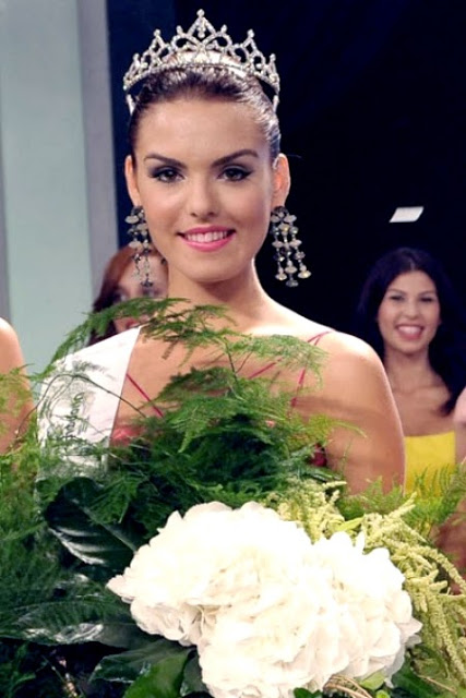 Kristi Mari Agapiou was appointed as Miss World Cyprus 2013 Cyprusworld