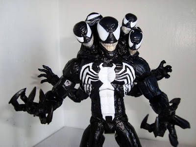 [MARVEL] Marvel Select (2002-20??) - Page 11 Venom-marvel-select035-732514