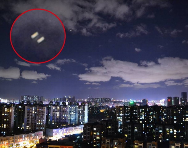 Un OVNI increíble es captado en la ciudad de Kunming, China Chani8