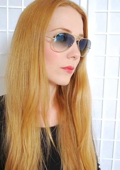 Fotos de Simone Simons - Página 7 Aviator55BlueGradient