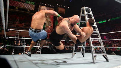 البوم صور : موني إن ذا بانك 2012  MITB12_Photo_129